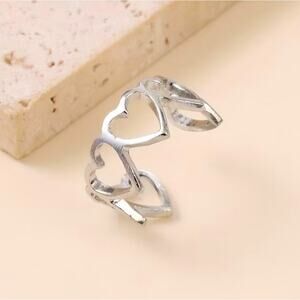Vintage Inspired Alloy Hollow Heart Shaped Adjustable Ring Silvery